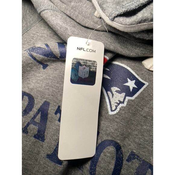 NFL -  Patriots Gray Hooded Sweatshirt - NWT - Men's Large - Picture 5 of 12
